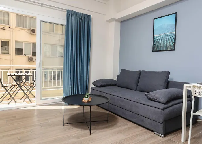 Downtown Seaside Apartment *
