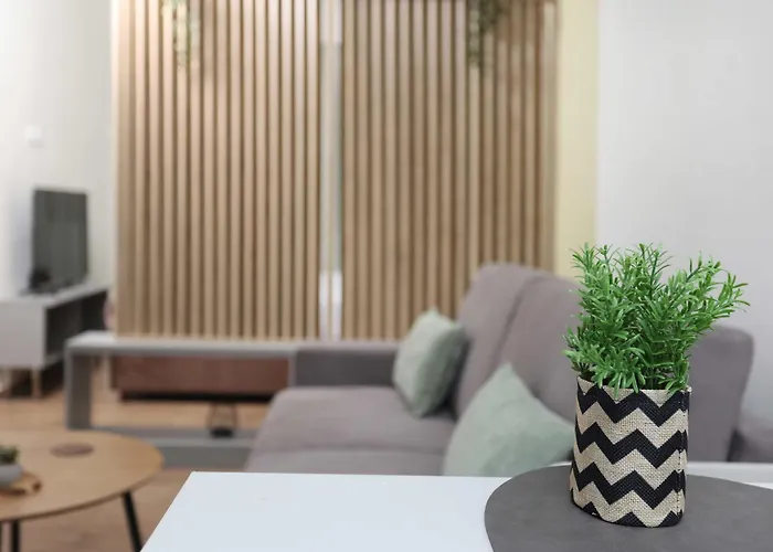 Downtown Seaside Apartment